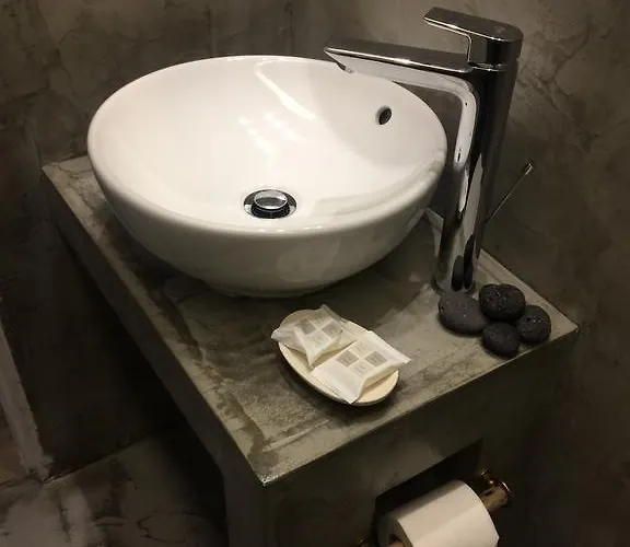 شقة لايت بلو ويندو كاماري Kamári