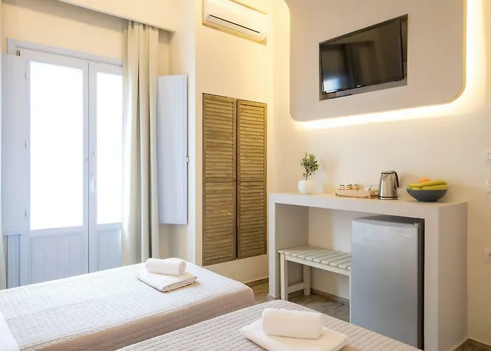 لايت بلو ويندو كاماري Kamári