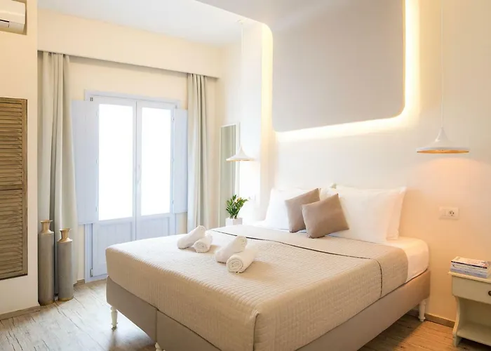 لايت بلو ويندو كاماري * Kamári