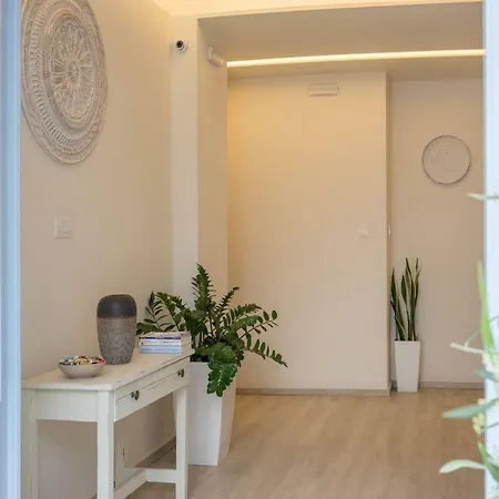 דירה Light Blue Window Kamári